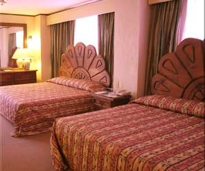 DOUBLE ROOM