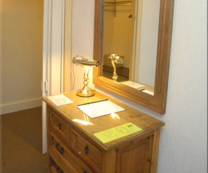 DOUBLE ROOM